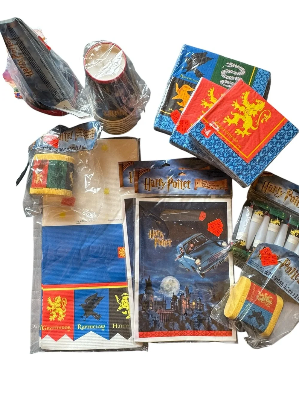 Harry Potter Party Supplies Set - Extra Large Lot for 16 kids - Picture 6 of 11